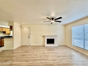 Building Photo - 2120 Wilcrest Dr