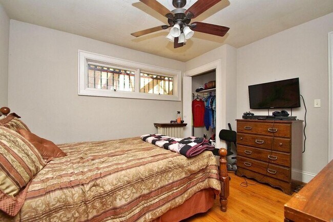 Master Bedroom Adjacent to Bath - 2506 Brandon Avenue
