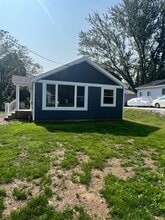Building Photo - 1243 E Arlington Rd