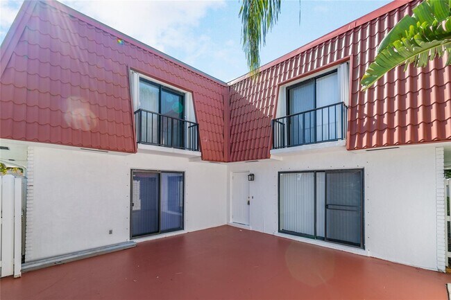 Building Photo - 1402 Harvard Ln