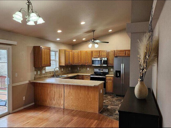 Building Photo - 3100 Brookstone