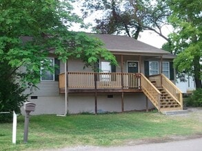 Building Photo - 2445 Hoitt Ave