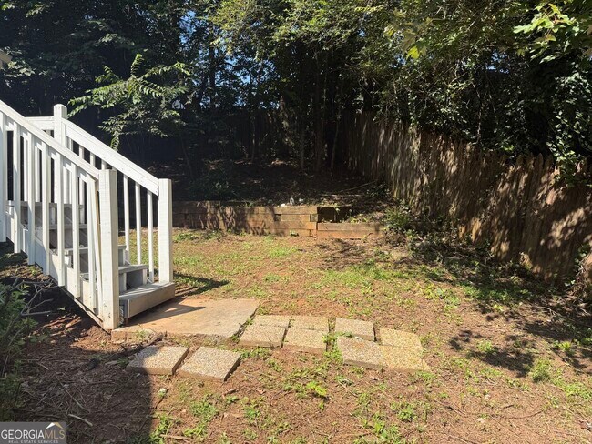 Building Photo - 1819 Cres Hill Dr NW
