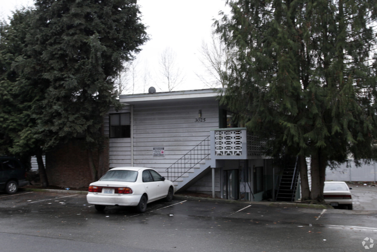 Primary Photo - 3025 NE 143rd St