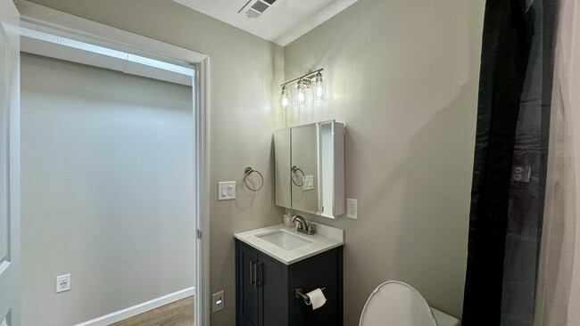 Building Photo - 4313 Katie Kim Ln Apt B