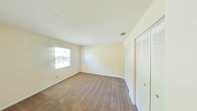 Building Photo - Woodland Bend Apartments