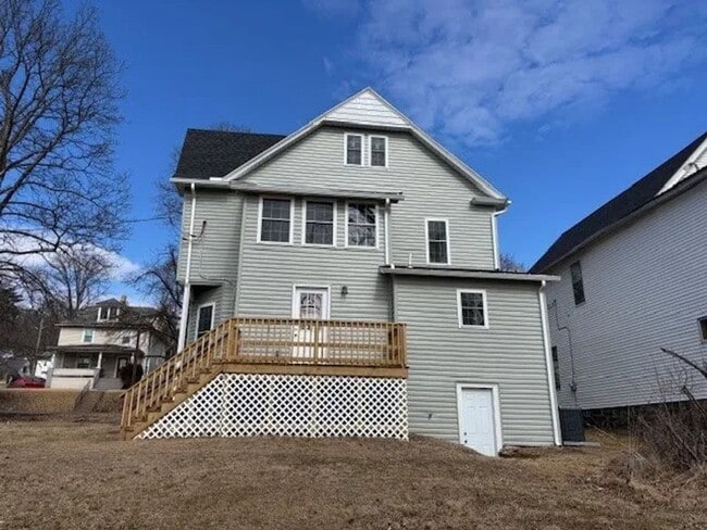Building Photo - Charming 3-Bedroom Single-Family Home – Ne...
