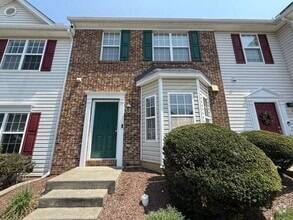 Building Photo - 110 Graystar Rd