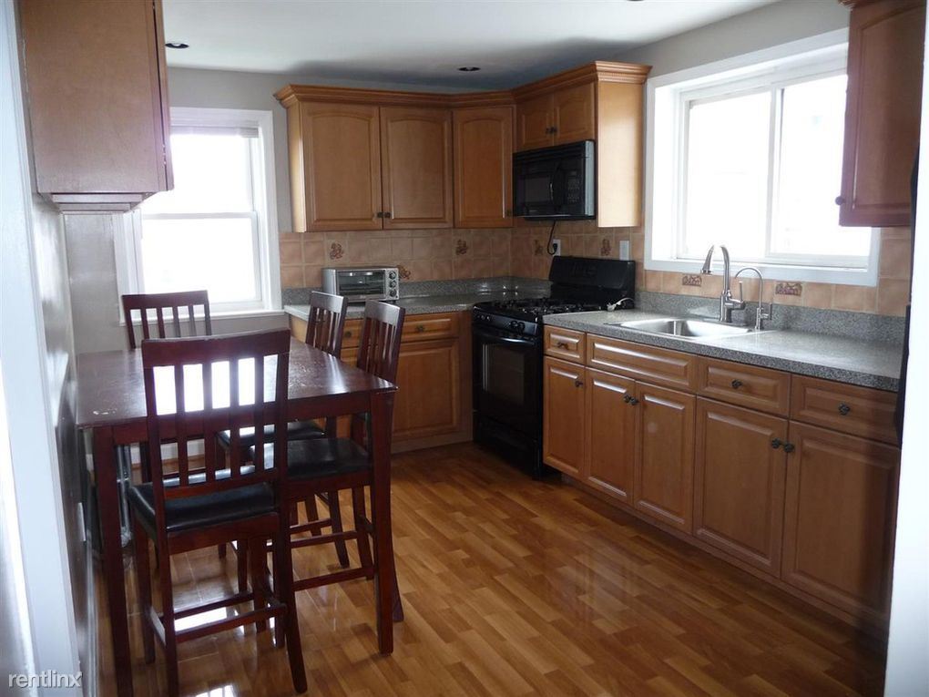 2 br, 1 bath - 393 New York Ave - 2 br, 1 bath  - 393 New York Ave