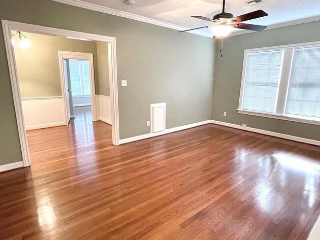 Building Photo - 4630 Clay St