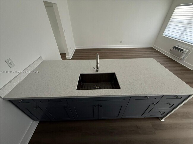 Foto del edificio - 2191 NE 167th St