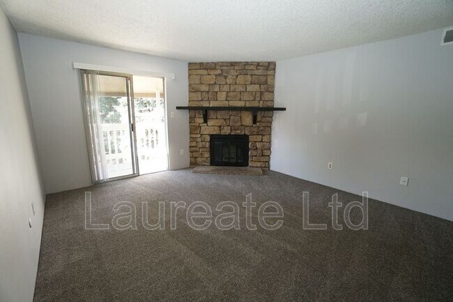 Building Photo - 4400 S Quebec St