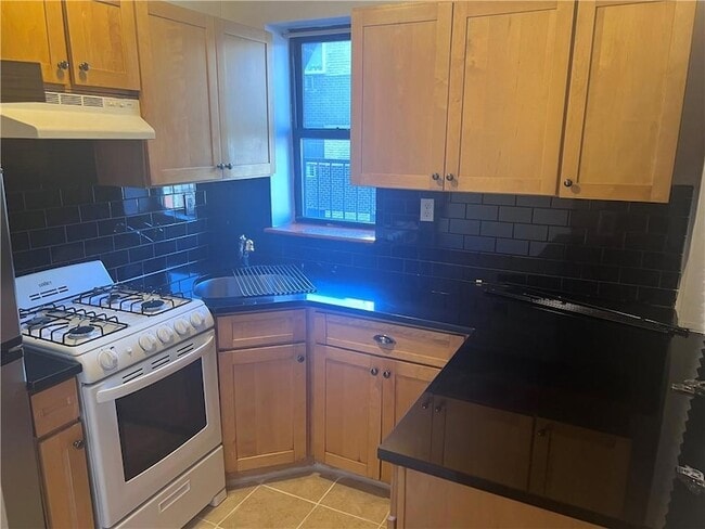 Foto del edificio - 129 Beach 118th St
