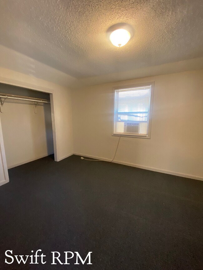 Building Photo - 518 Blue Ridge Blvd