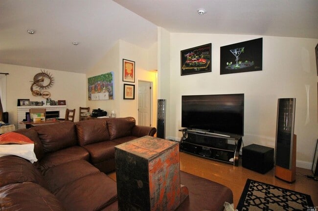 Building Photo - 942 Wood Sorrel Dr