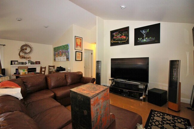 Foto del edificio - 942 Wood Sorrel Dr
