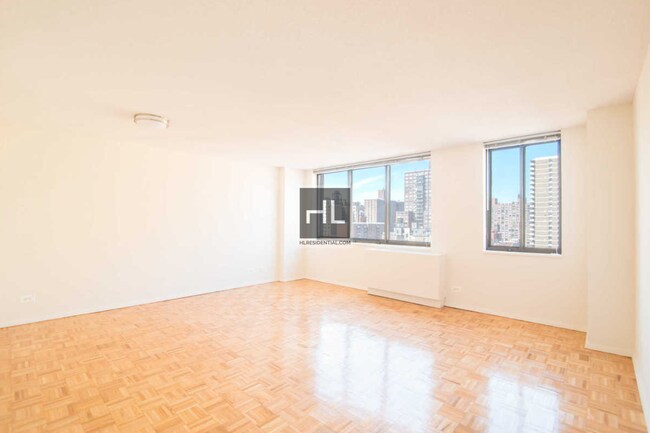 Foto del edificio - Massive 2 Bed on Upper West Side! 1100+ sqft!