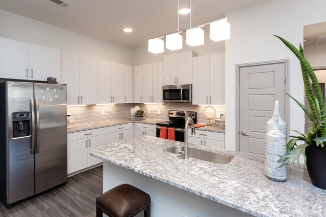 2BR2BA-B3 - ZZZPromenade at Las Colinas