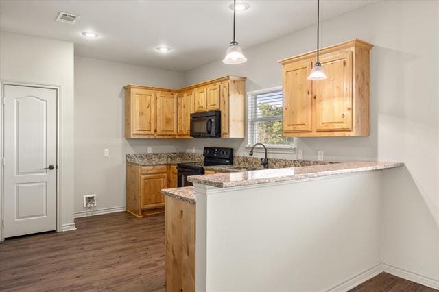 Building Photo - 208 Lasso Cir