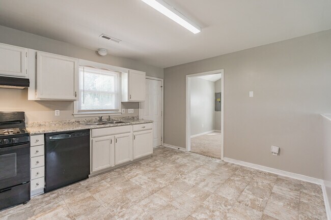 Building Photo - 25504 Walkers Landing Ct