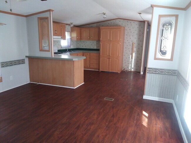 Building Photo - 64 Bluebell Ln