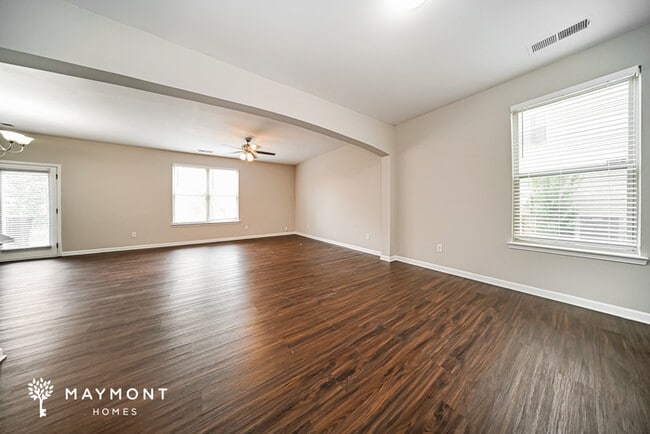 Building Photo - 166 Biscayne Terrace