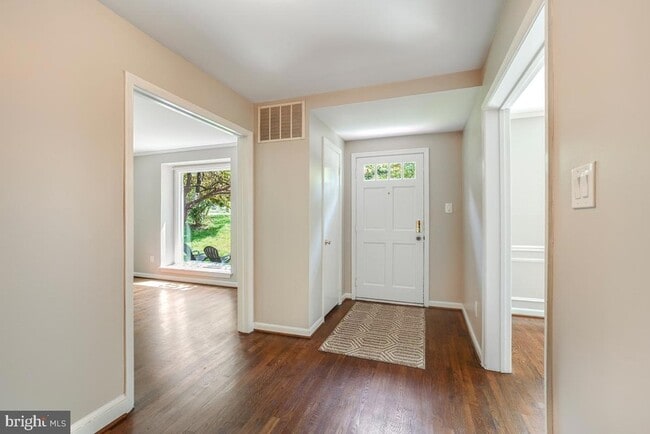 Foto del edificio - 7616 Winterberry Pl