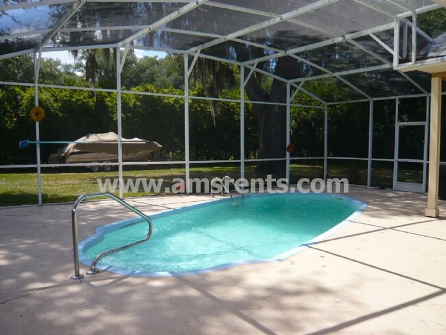 Foto del edificio - 4/2.5 Pool Home In Lake Ajay Village