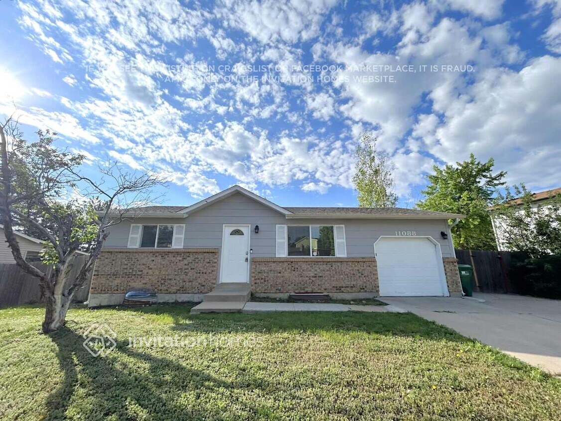 Foto principal - 11088 Newland St