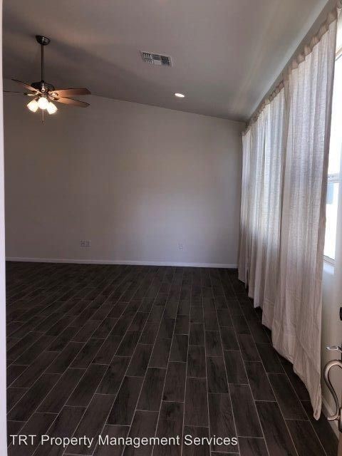 Foto del edificio - 4 br, 2 bath House - 3722 S MANITOBA AVE