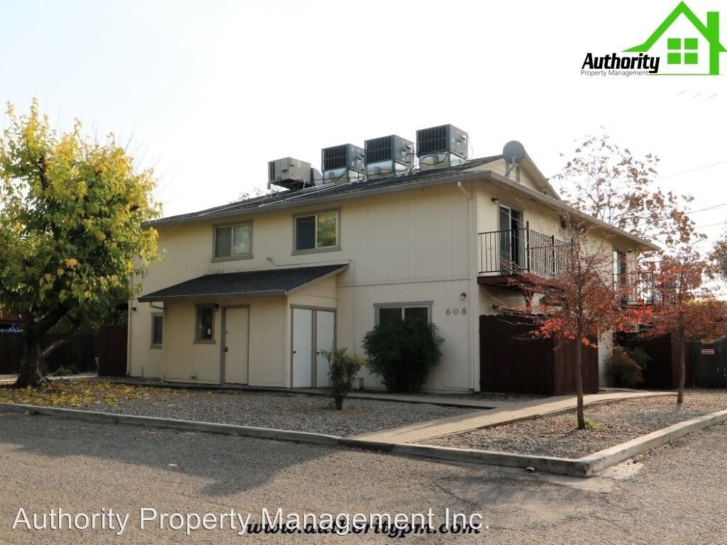Primary Photo - 608 Hartnell Ave