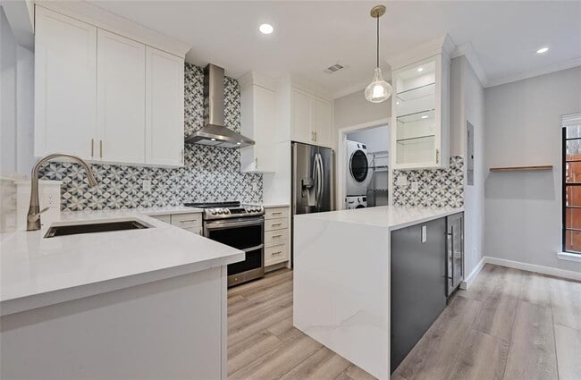 Foto del edificio - 1307 Kinney Ave