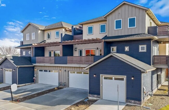Building Photo - 3036 N Network Ln