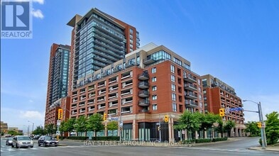 Building Photo - 800 Lawrence Ave W