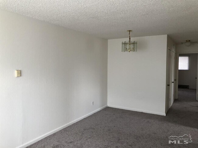 Building Photo - 682 Pine Meadows Dr
