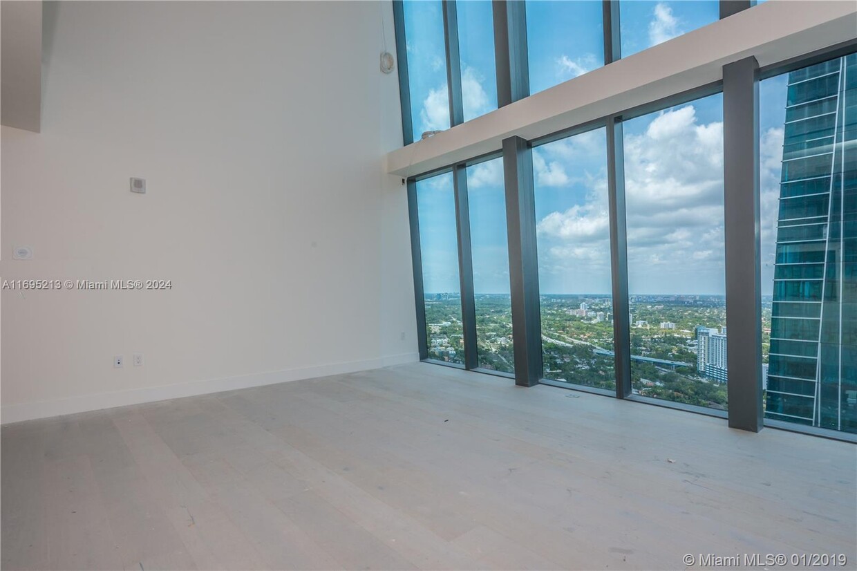 Foto principal - 1451 Brickell Ave