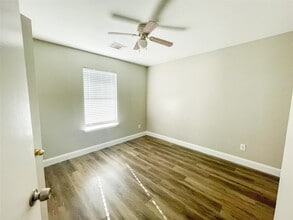 Building Photo - 11913 Longwood Garden Way