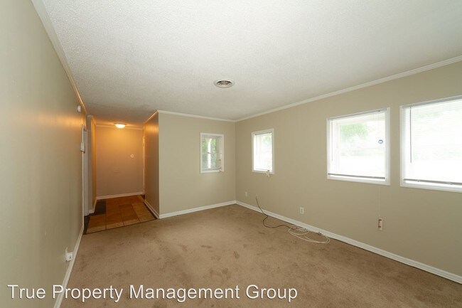 Building Photo - 3 br, 1 bath House - 2275 N. Ritter Avenue