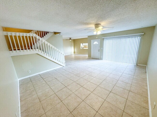 Foto del edificio - 1855 N Congress Ave