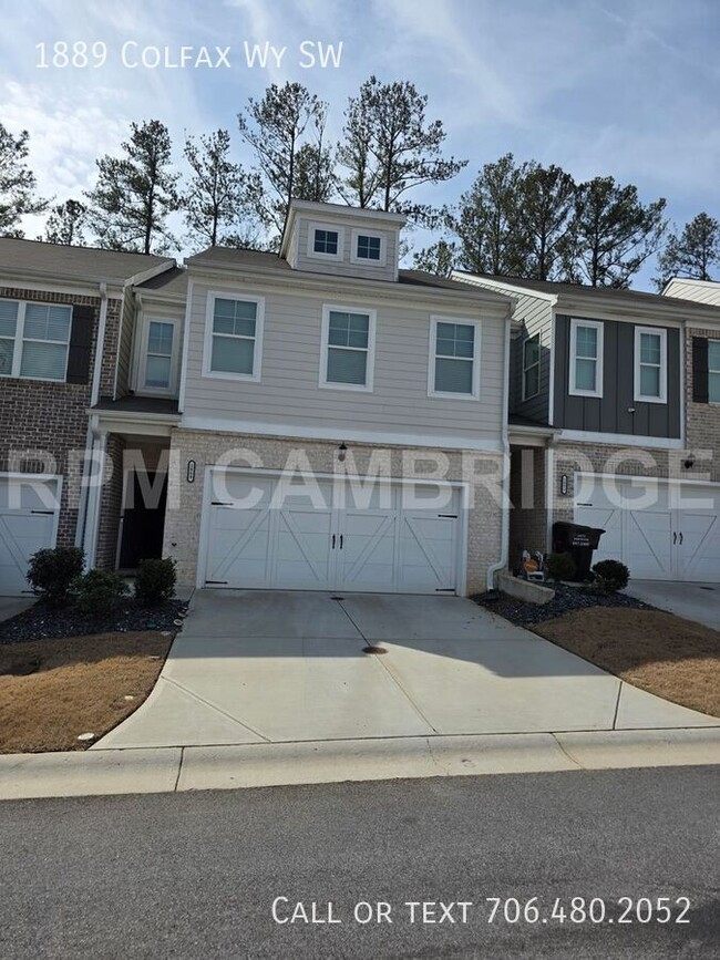 Building Photo - For Rent: Stunning 3-Bed, 3-Bath Townhome ...