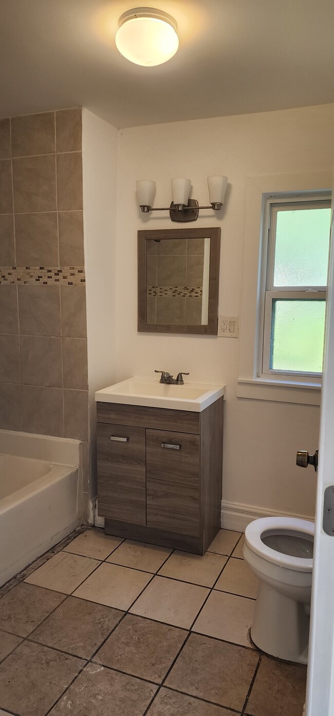 Building Photo - 4277 Margaretta Ave