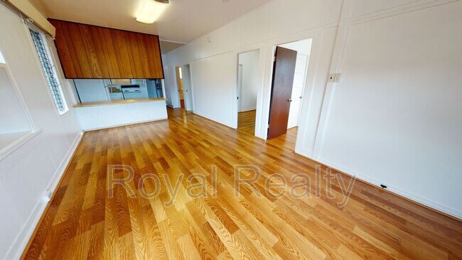 Building Photo - 1586 Nobrega St