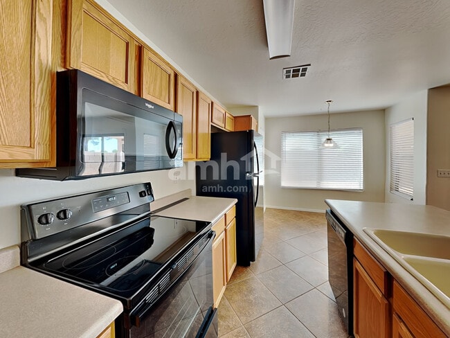 Foto del edificio - 15030 N 150th Ln