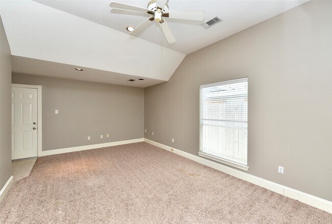 Foto del edificio - 5830 Hornwood Dr