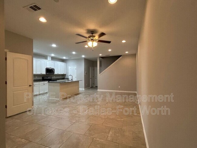 Foto del edificio - 1918 Timber Oaks Dr