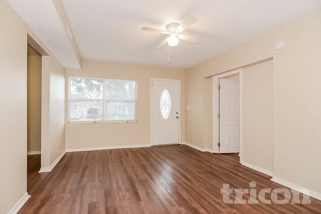 Foto del edificio - 4417 W Knox St