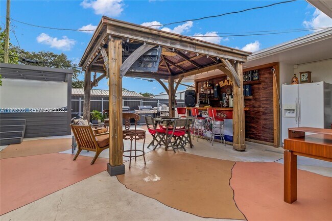 Foto del edificio - 860 Curtiss Dr