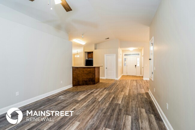 Foto del edificio - 2084 Edgewood Dr