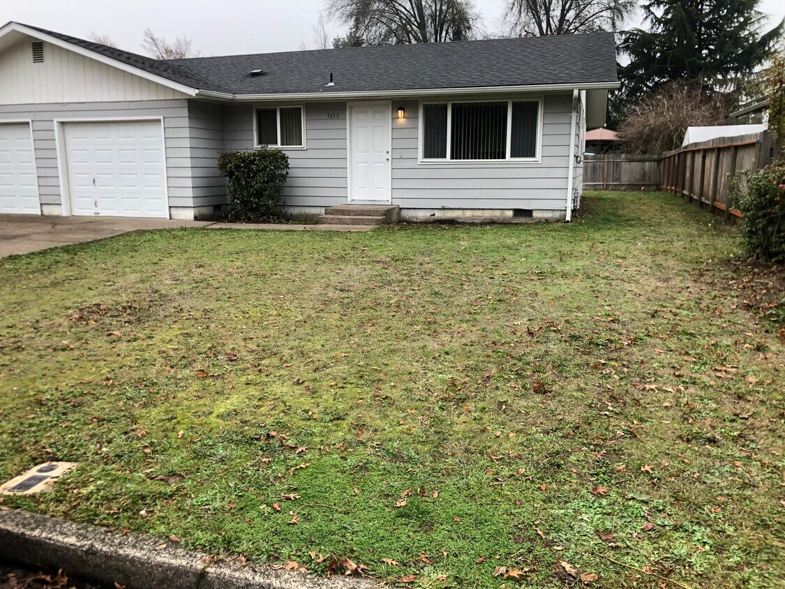 Foto principal - 3635 Bardell Ave