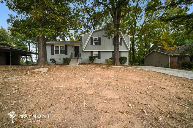 Building Photo - 2948 Medina Dr